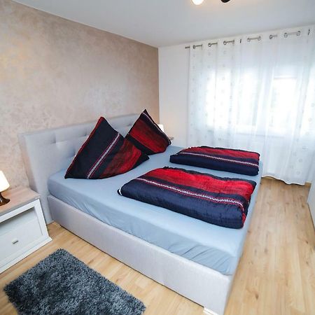 Apartment Claudia Sinsheim Eksteriør bilde