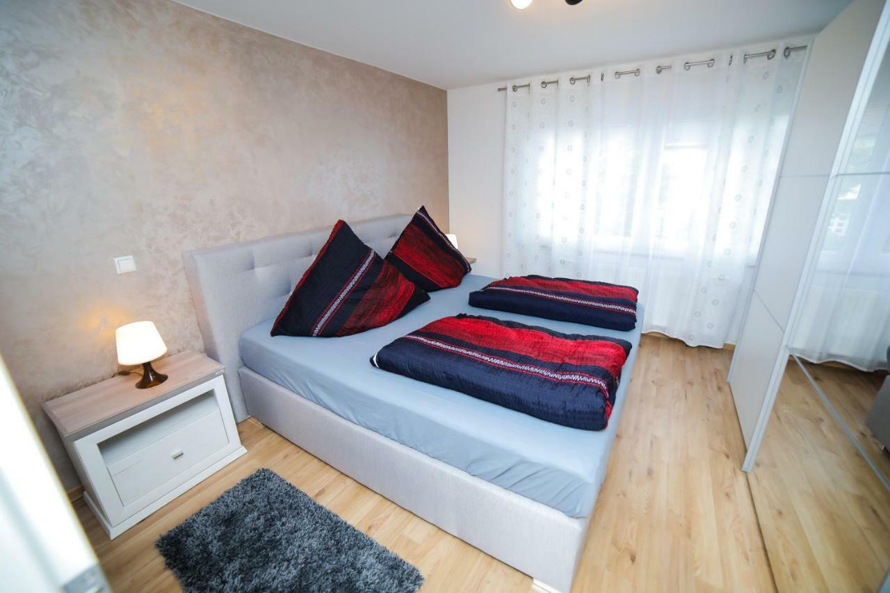 Apartment Claudia Sinsheim Eksteriør bilde