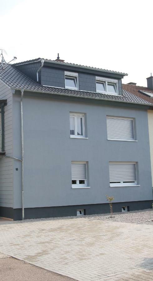Apartment Claudia Sinsheim Eksteriør bilde