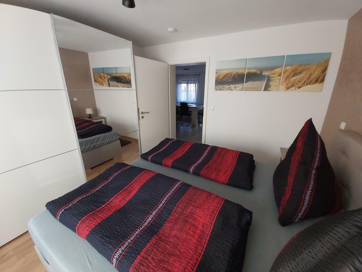 Apartment Claudia Sinsheim Eksteriør bilde