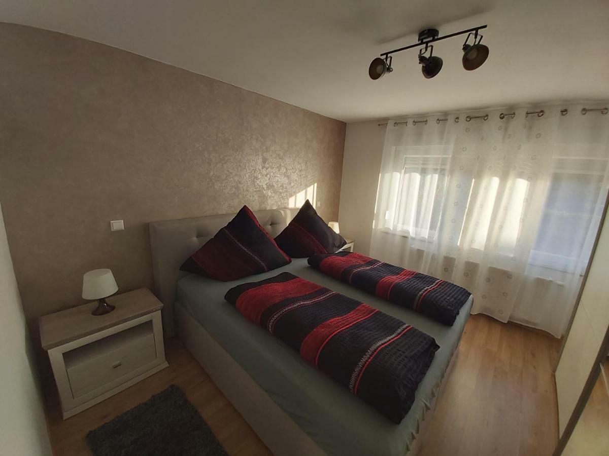 Apartment Claudia Sinsheim Eksteriør bilde