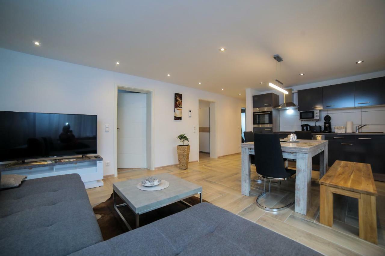 Apartment Claudia Sinsheim Eksteriør bilde