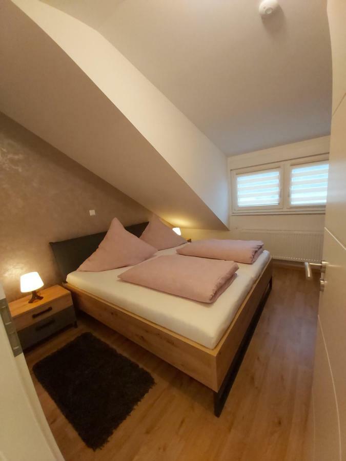 Apartment Claudia Sinsheim Eksteriør bilde