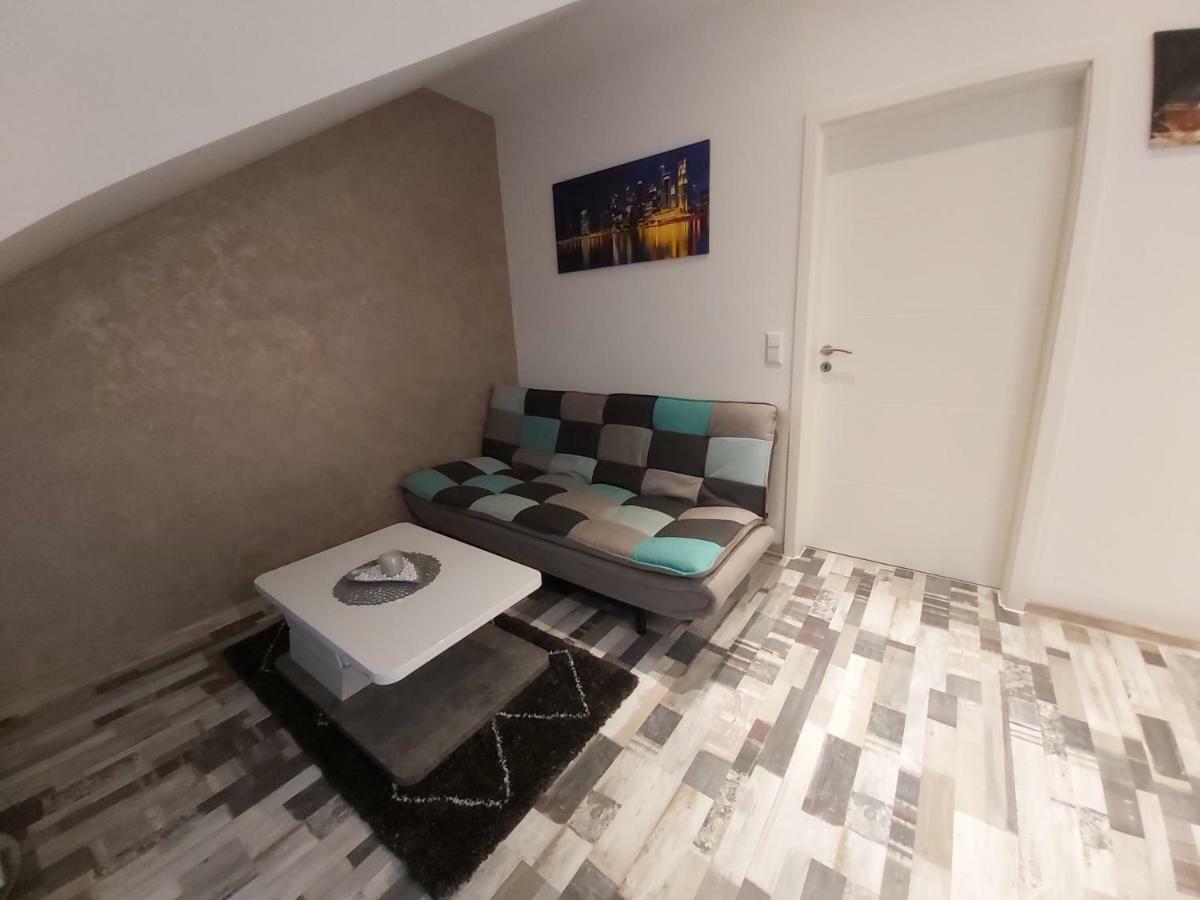 Apartment Claudia Sinsheim Eksteriør bilde