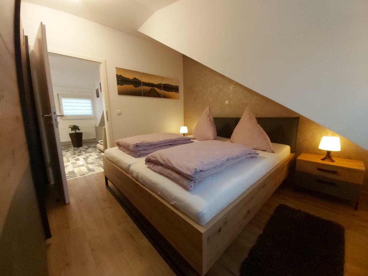 Apartment Claudia Sinsheim Eksteriør bilde